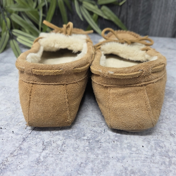 Minnetonka | Tan Leather Moccasins Slippers with Faux Fur Lining Womens Size 9 - Picture 6 of 11